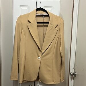 Tailored Single-Button Blazer in Camel